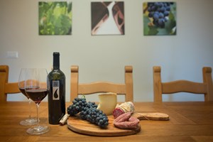 Cantina Goccia wine and local produce